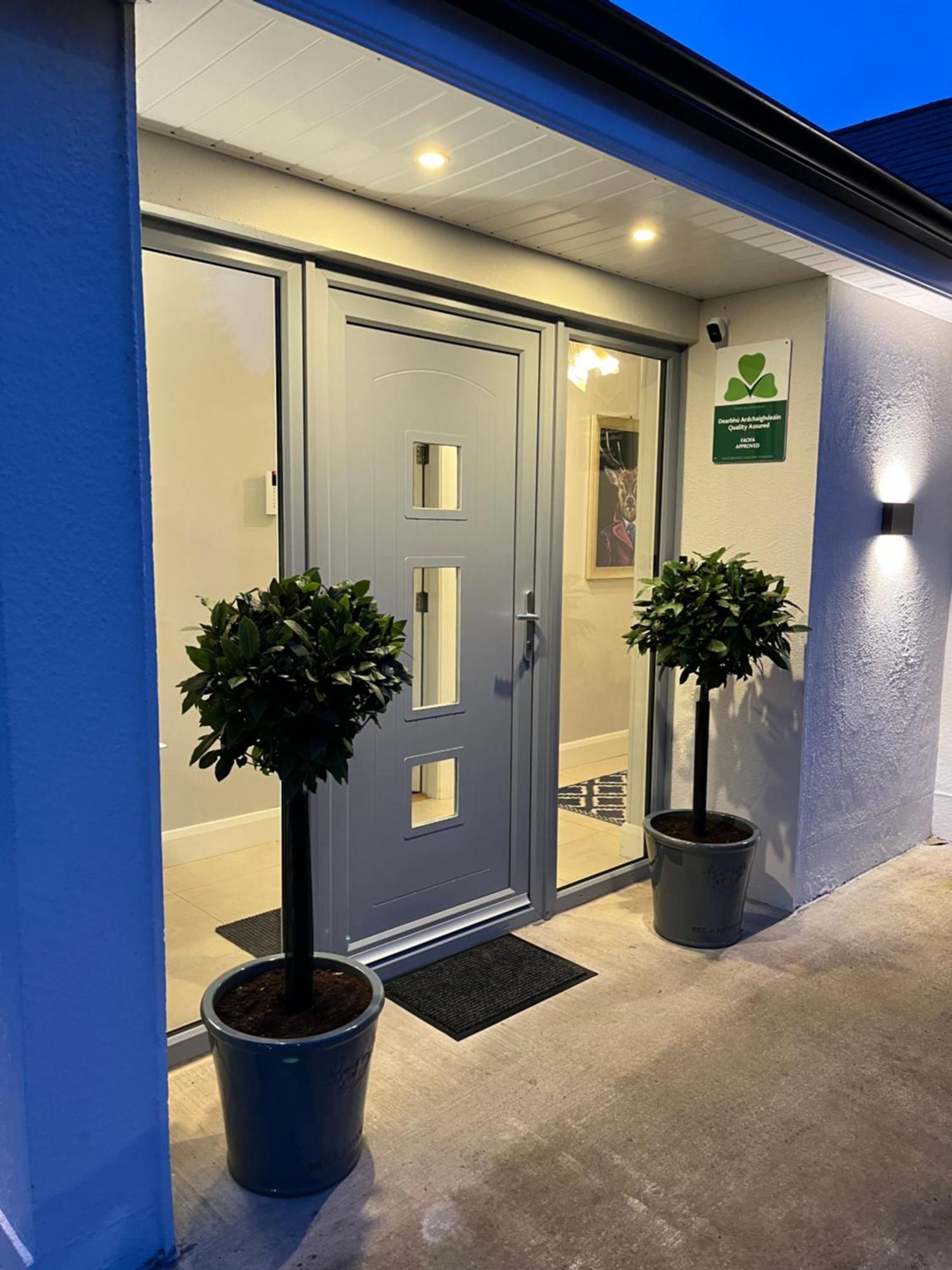 The Hillcrest, Luxury Accommodation In Castleblayney Town Exterior photo